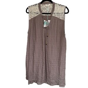 Umgee dress taupe medium sleeveless ivory lace shoulders NWT